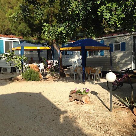 Happy Camp Mobile Homes In El-Bahira Camping Village 圣维托罗卡波 外观 照片